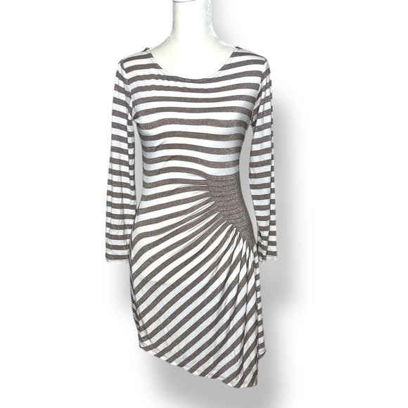 Eci New York tan and white stripped flattering stretchy mini dress size Xs - Picture 1 of 9